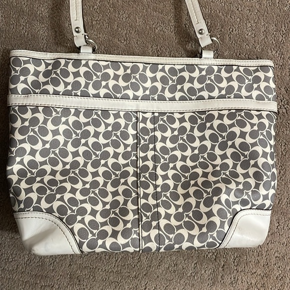 Coach handbag medium size - Picture 3 of 6